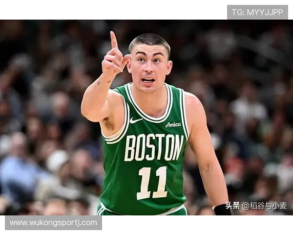 佩顿·普里查德无球跑位提升投篮质量，助力球队三分命中率拉开差距