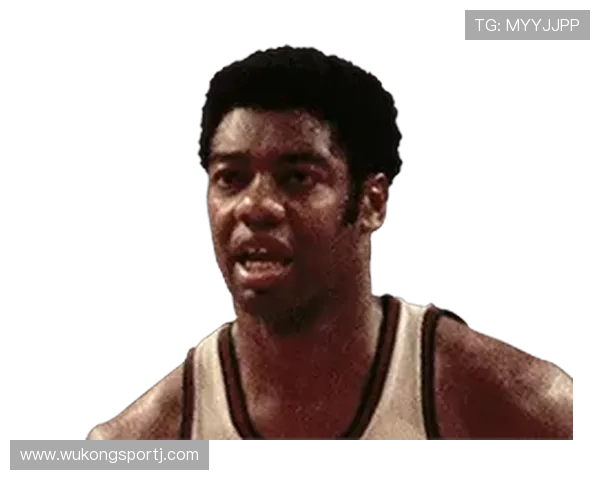 奥斯卡·罗伯特森突破组织双核作用优于拉里·伯德