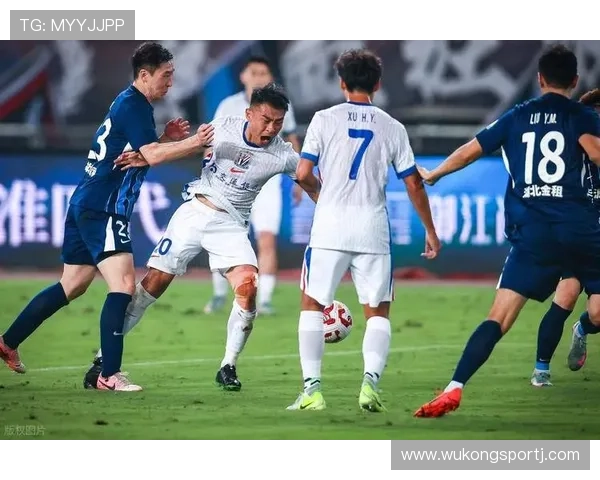 申花阵容稳固但进攻套路单一，是否限制了战术新意？