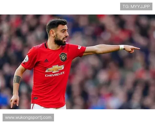 维拉蒂与布鲁诺·费尔南德斯在控球偏向下形成分散组织趋势